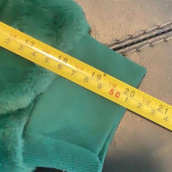 💥 Steve Madden XL Green Plush Fuzzy Sweater Top - Picture 12 of 14